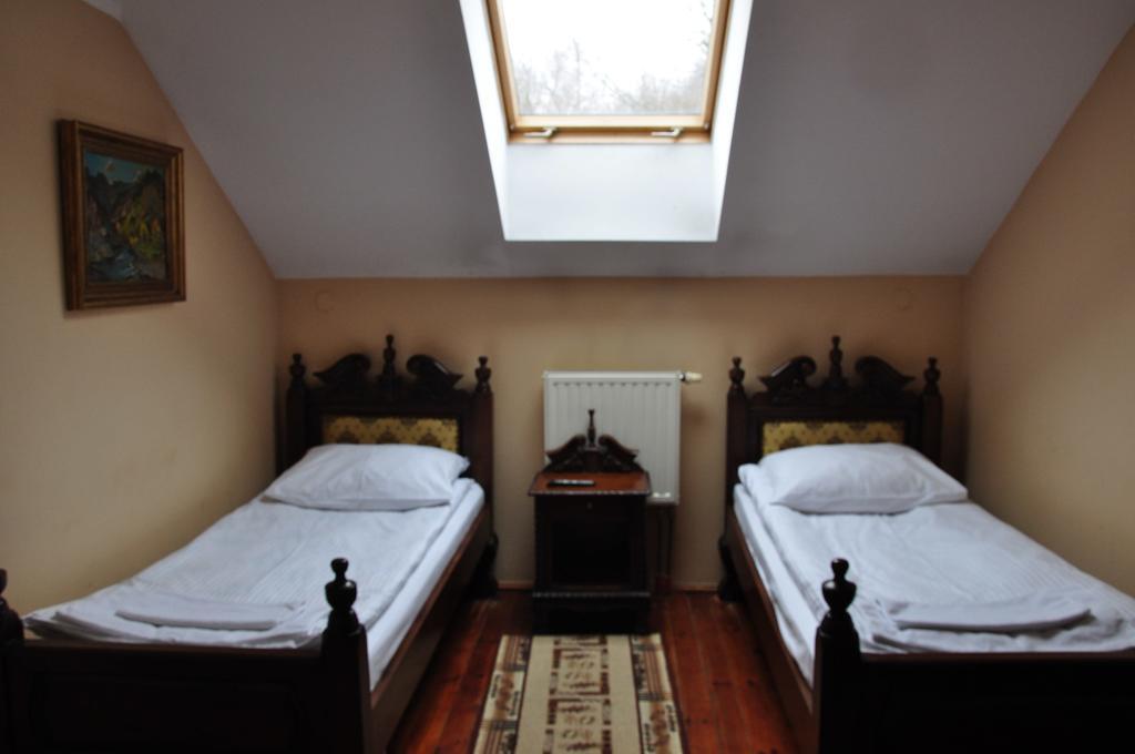 Ostoya Inn & Granary Jasionka Bilik gambar