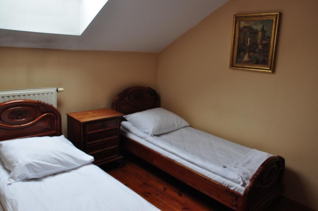 Ostoya Inn & Granary Jasionka Bilik gambar