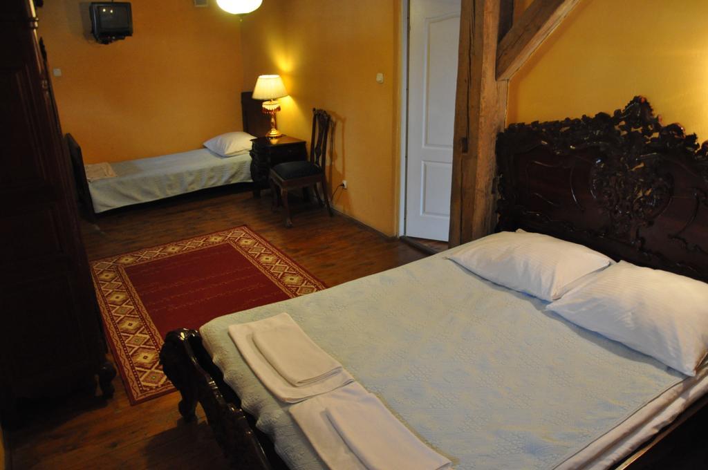 Ostoya Inn & Granary Jasionka Bilik gambar