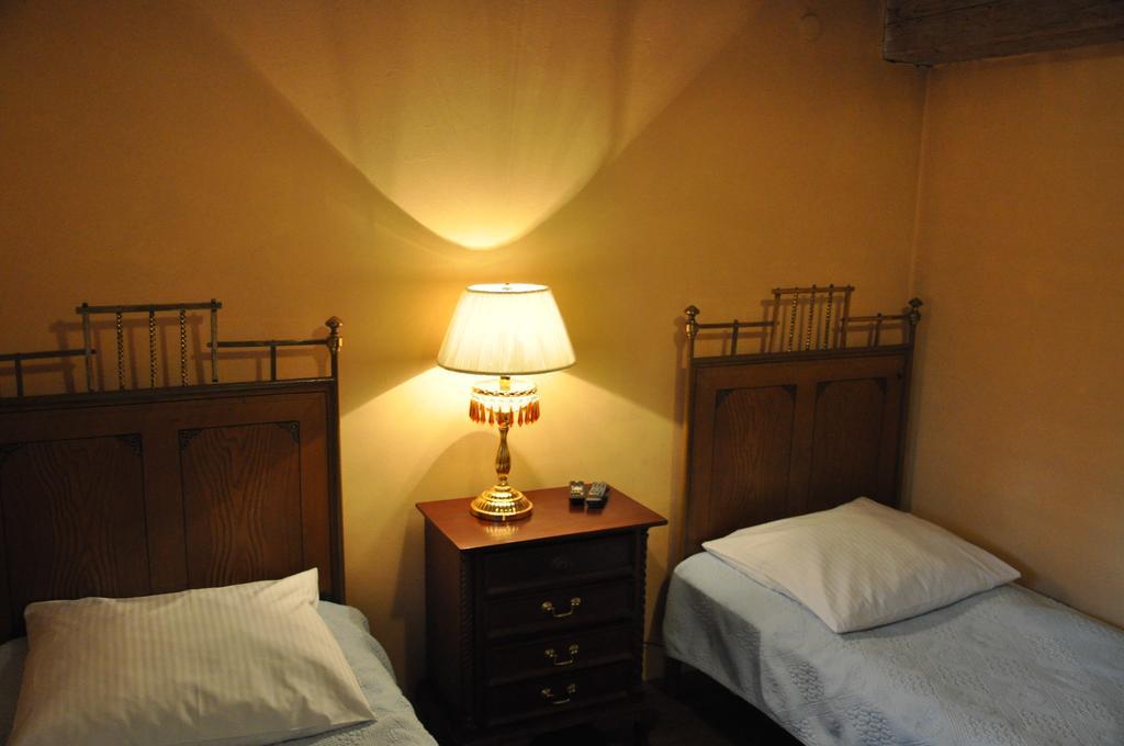 Ostoya Inn & Granary Jasionka Bilik gambar